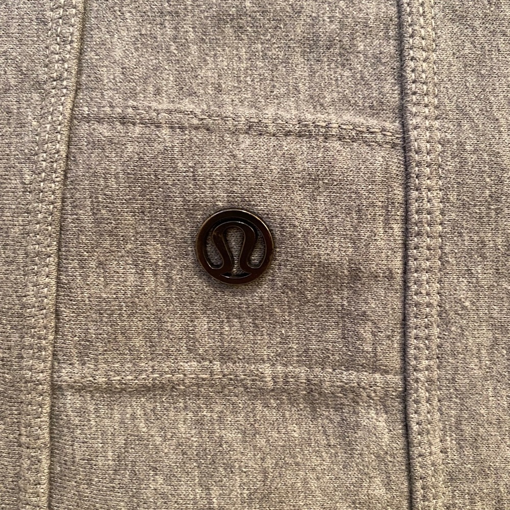 Asymmetrical Lululemon coat - Picture 6 of 7